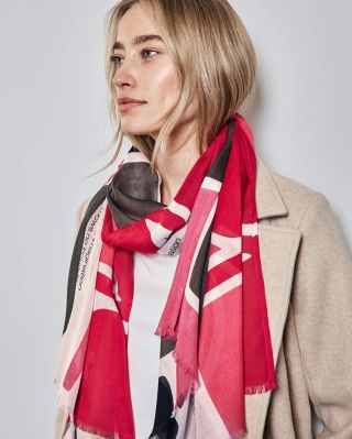 Pondělní NOVINKY! ✨ Objevte stylové kousky pro každou příležitost. Těšíme se na vás u nás na prodejnách a i na...